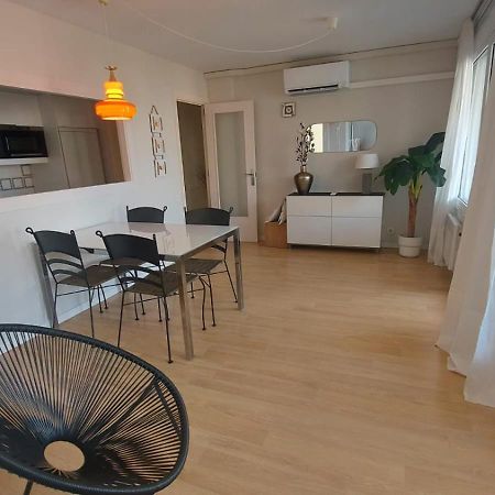 1ª Linea Reformado Y Frente Al Puerto Deportivo Firmamos Contrato Si El Cliente Lo Solicita Aunque Es Necesario Hacer La Reserva Para Poder Comunicarse ロスピタレート・デ・リンファント エクステリア 写真